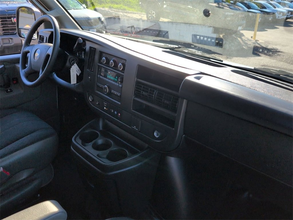 Used 2024 Chevrolet Express 2500 Work Van w/ Driver Convenience Package image 25