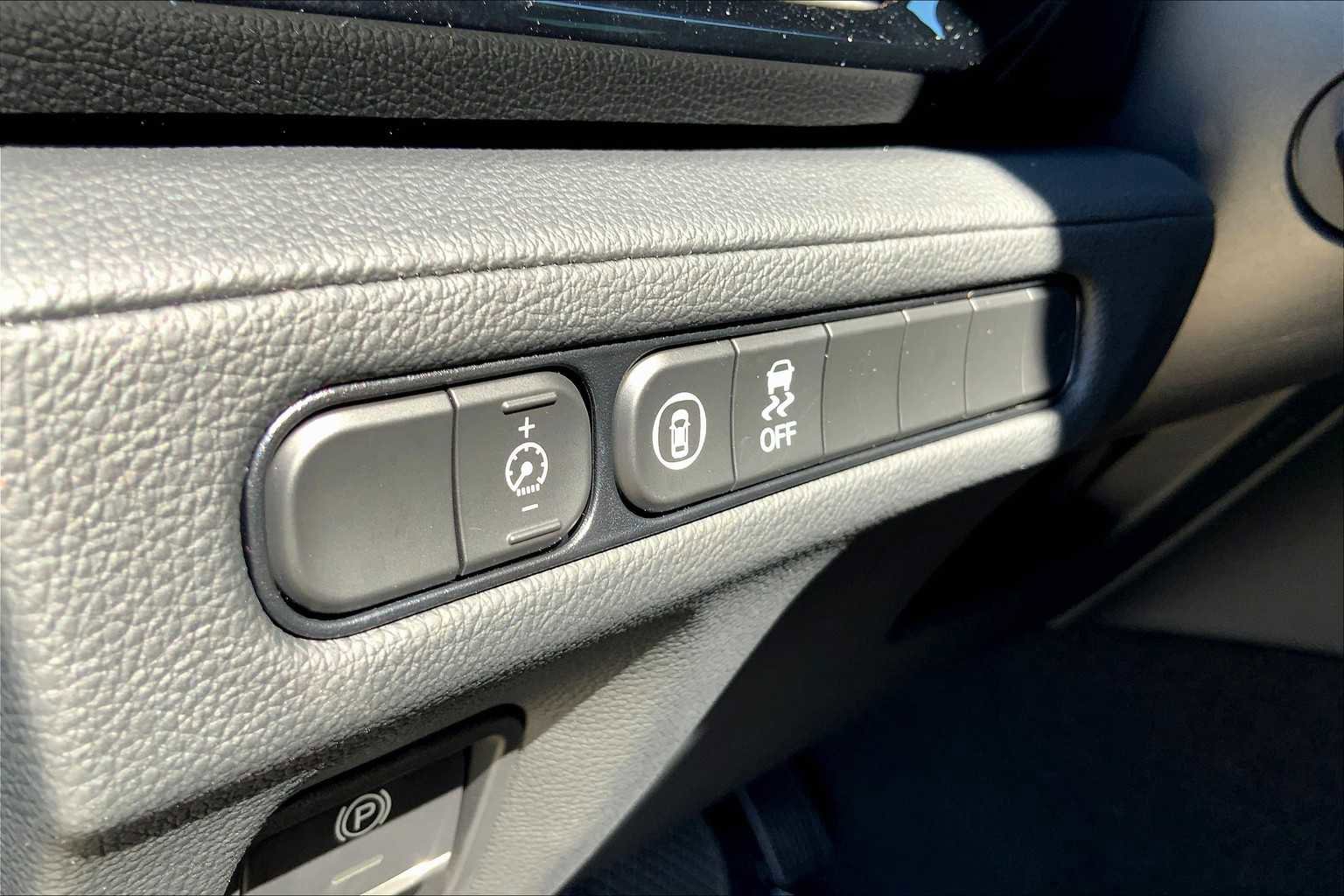 New 2026 Acura MDX FWD image 17