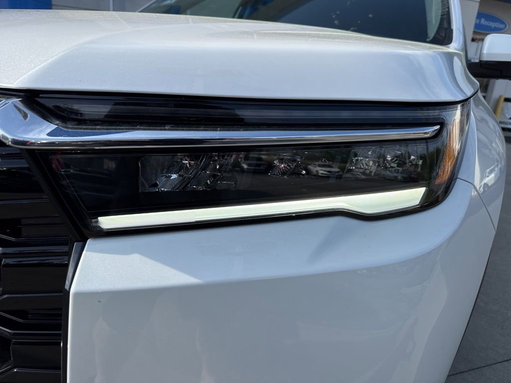 New 2026 Honda Pilot Elite image 9