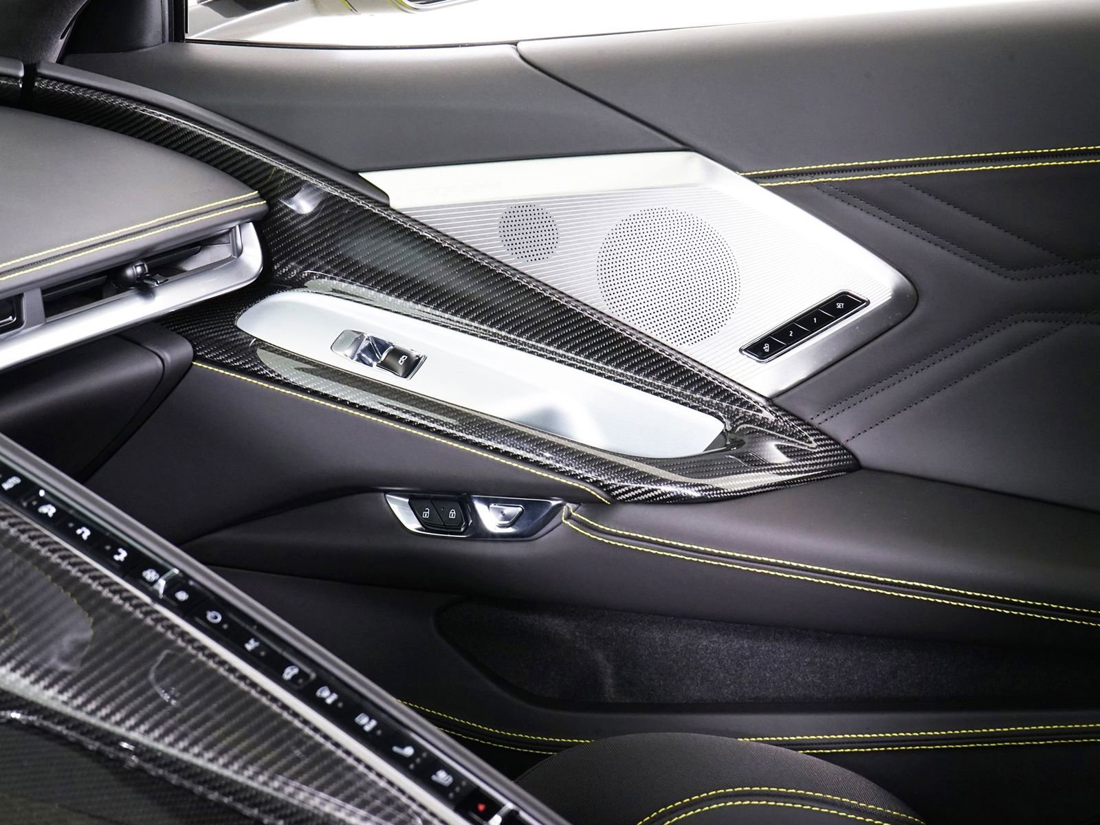 Used 2024 Chevrolet Corvette Z06 image 23