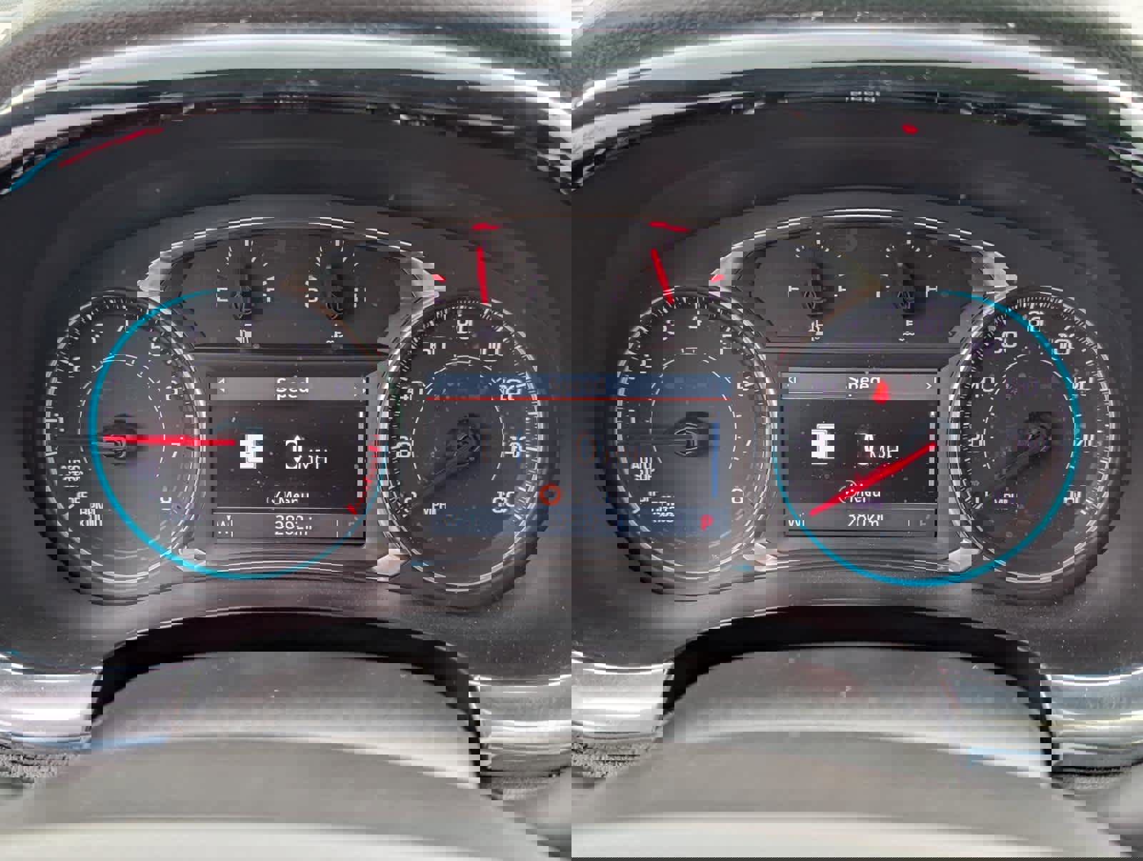 Certified 2023 Chevrolet Traverse RS image 30