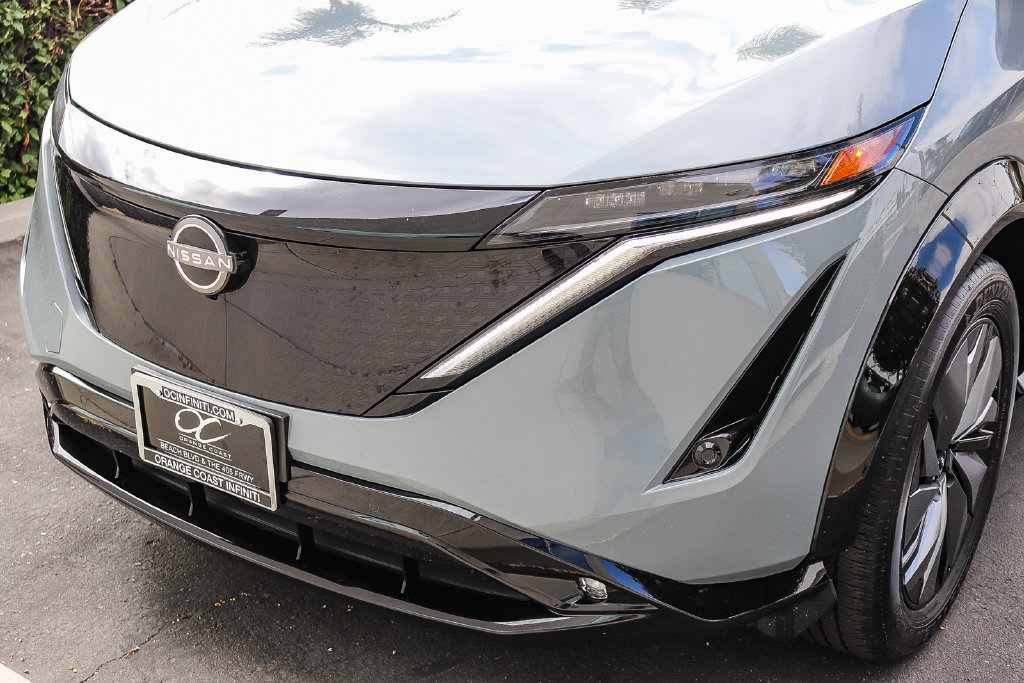 Used 2024 Nissan Ariya AWD image 9