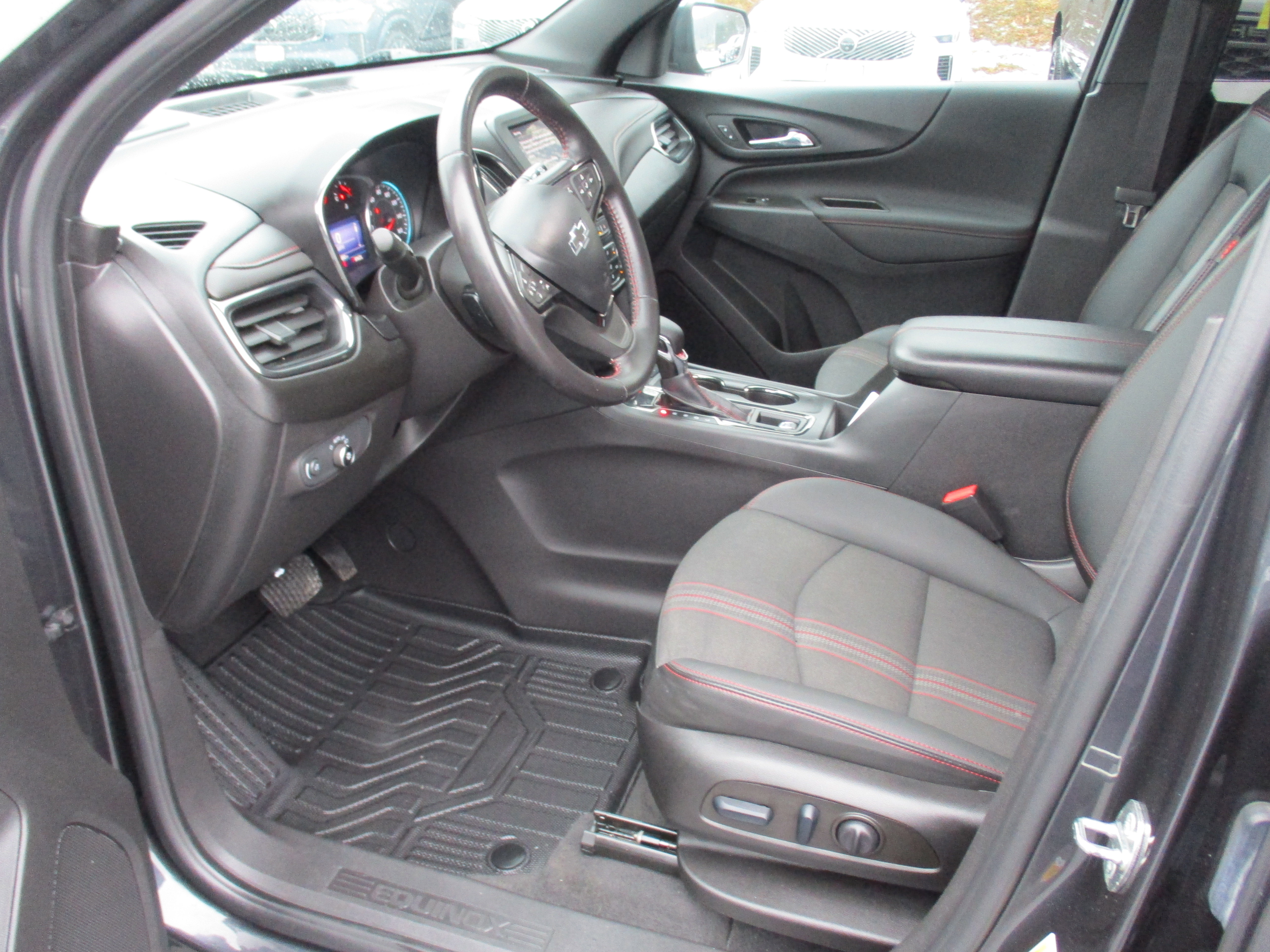 Certified 2022 Chevrolet Equinox RS image 11