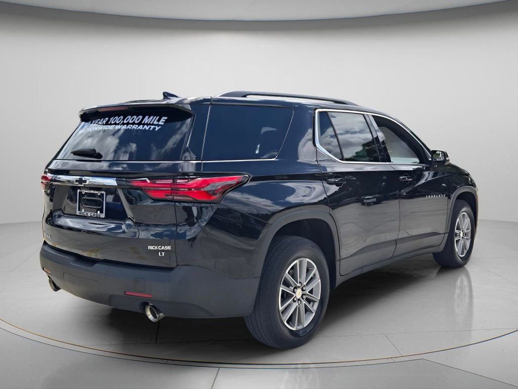 Used 2023 Chevrolet Traverse LT FWD image 7