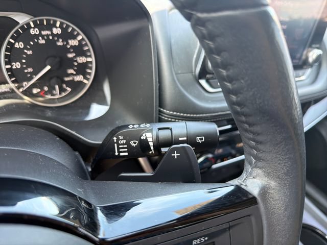 Used 2021 Nissan Rogue SV w/ Premium Package AWD/4WD image 16