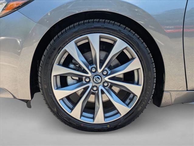 Used 2021 Nissan Maxima Platinum w/ Sport Mat Group image 23