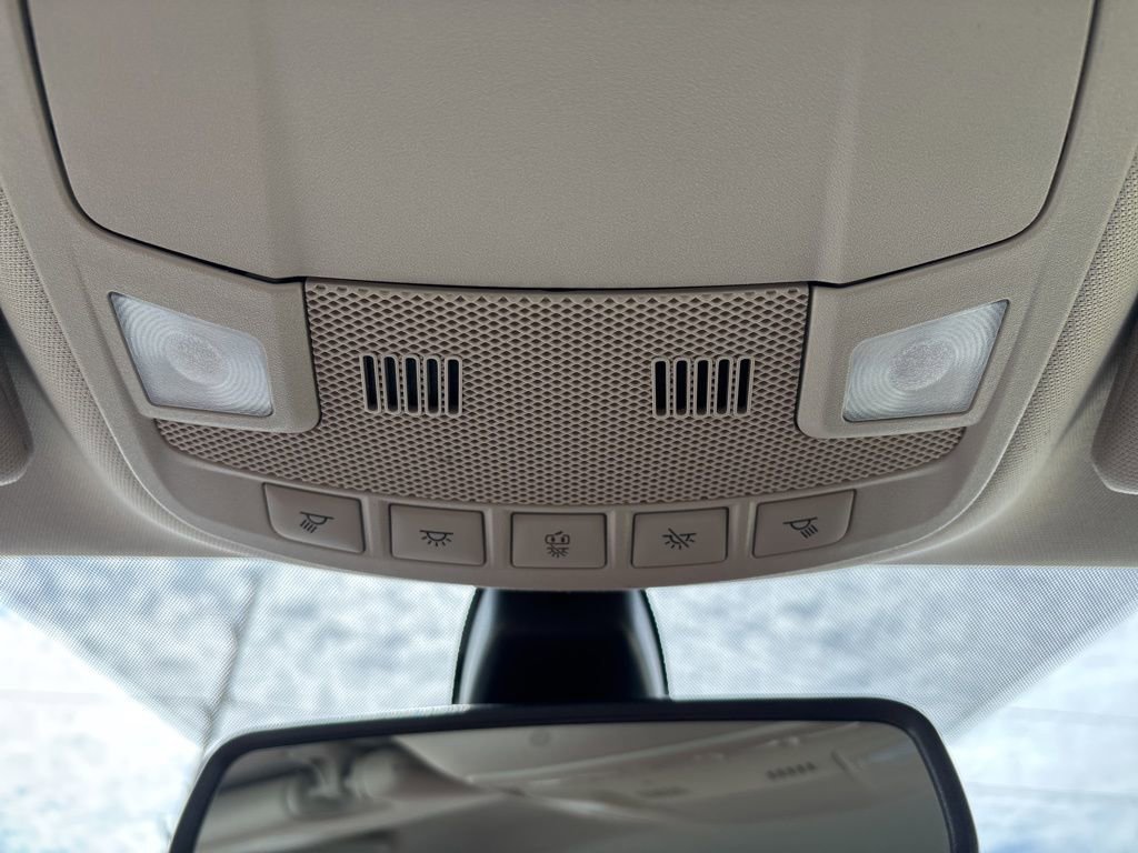 Used 2020 Ford Fusion SE image 24