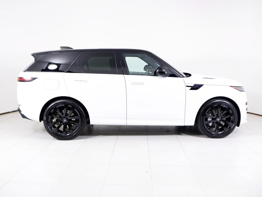 Used 2025 Land Rover Range Rover Sport Dynamic SE AWD/4WD image 33