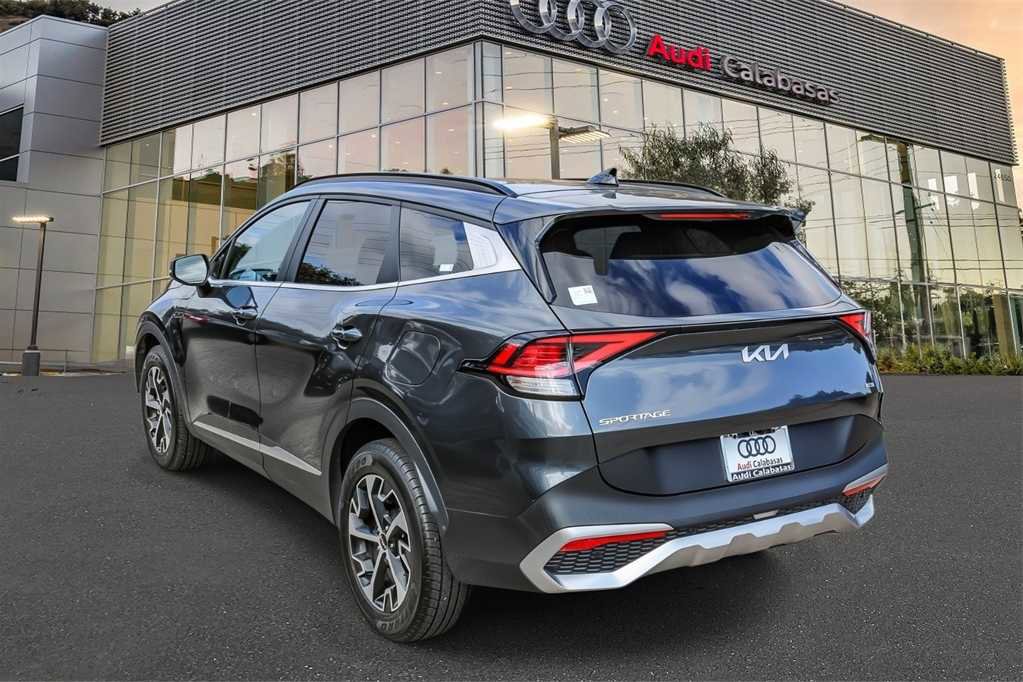 Used 2023 Kia Sportage EX w/ EX Premium Package image 2