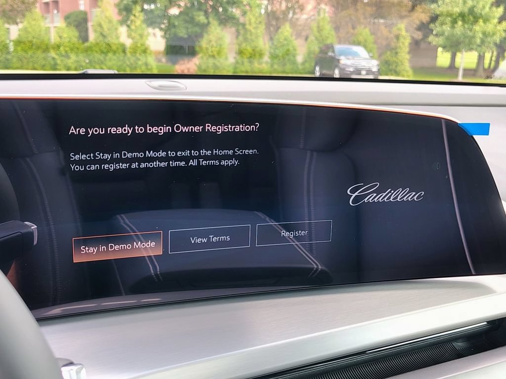 New 2027 Cadillac Vistiq Premium Luxury AWD/4WD image 36