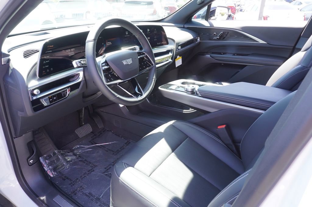 New 2025 Cadillac Lyriq Sport AWD/4WD image 16