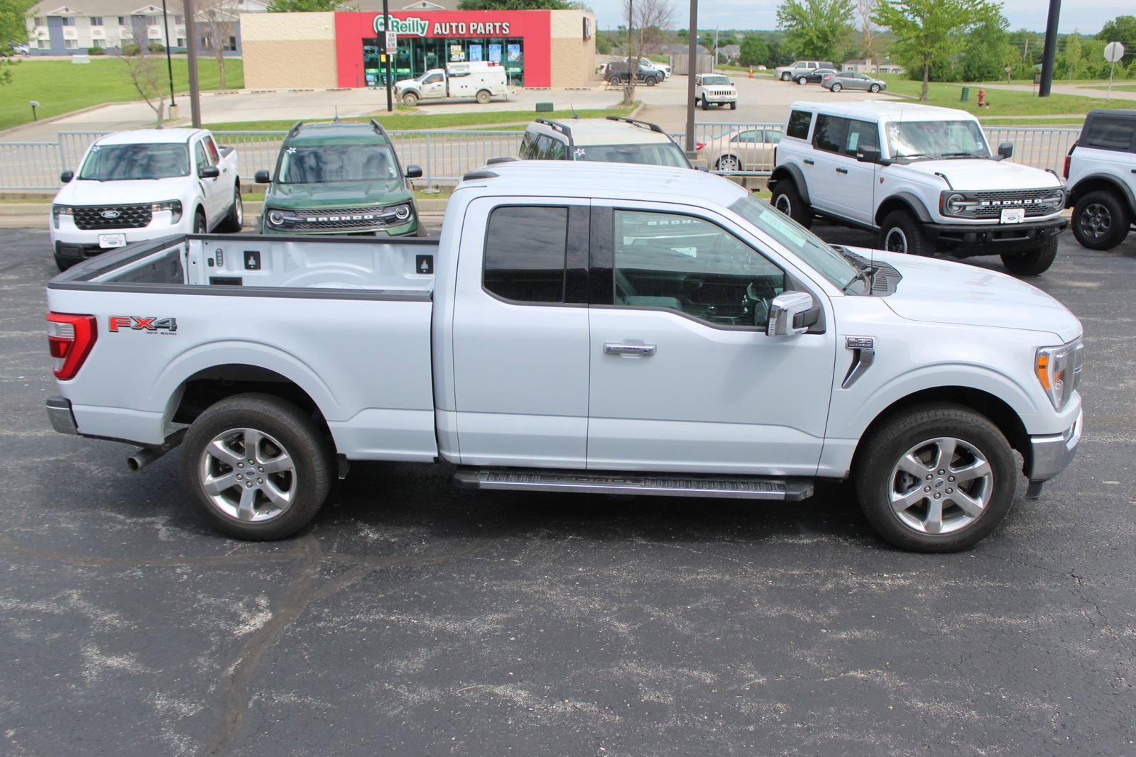 Used 2021 Ford F150 Lariat w/ Max Trailer Tow Package AWD/4WD image 10