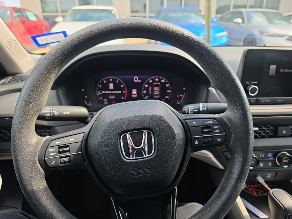 Used 2024 Honda Accord EX image 11