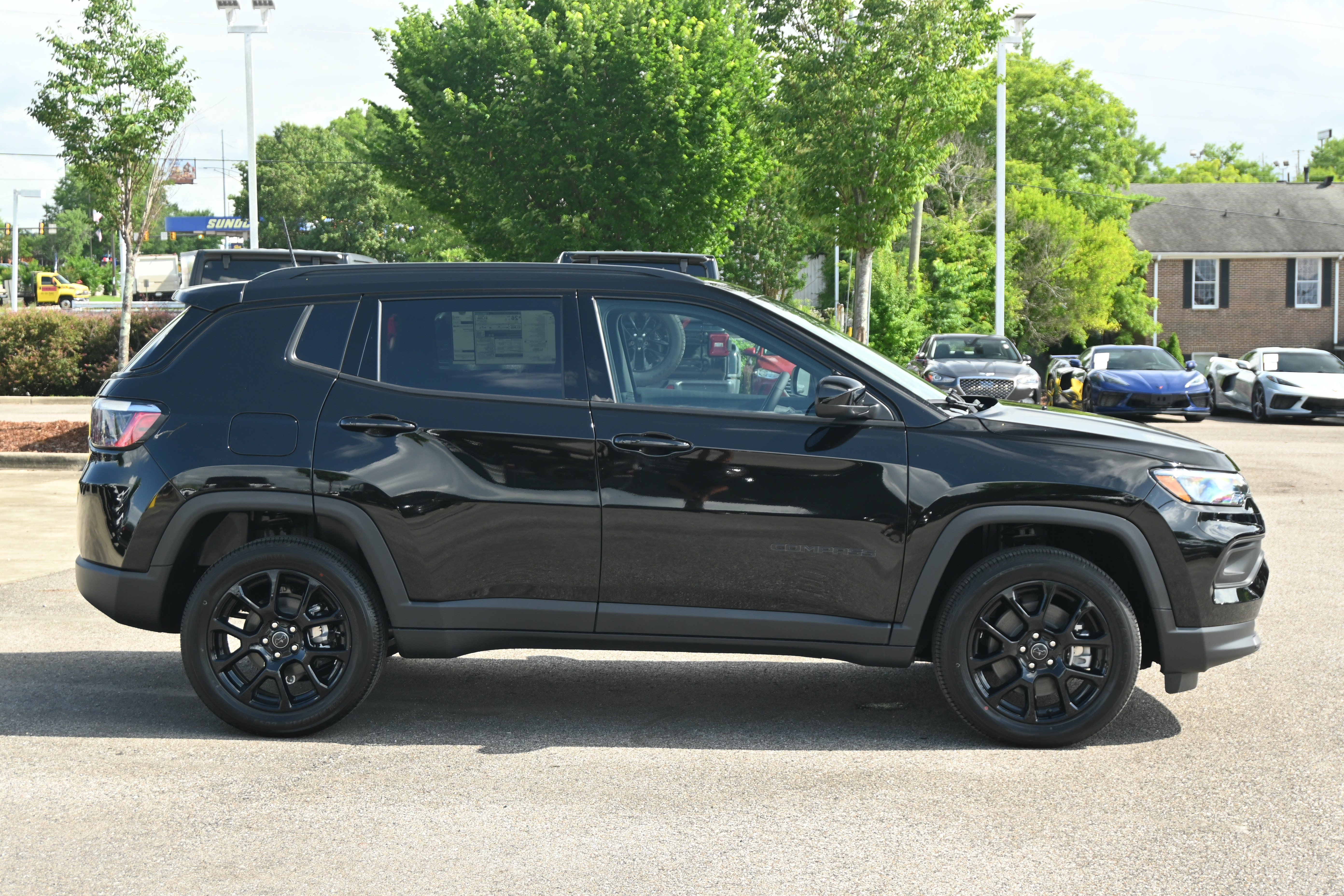 New 2026 Jeep Compass Latitude AWD/4WD image 11