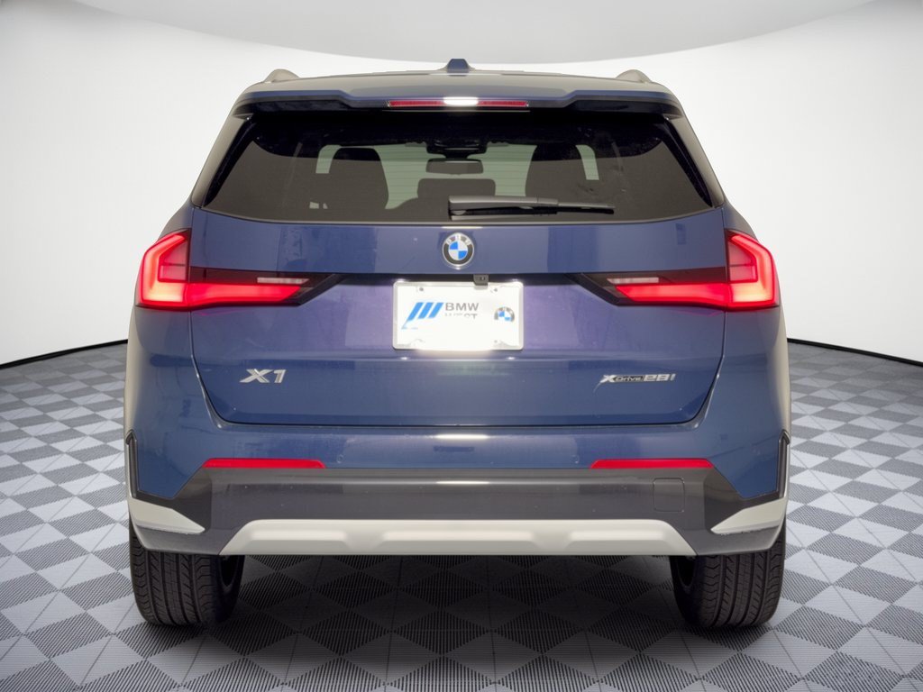 Used 2026 BMW X1 xDrive28i AWD/4WD image 11