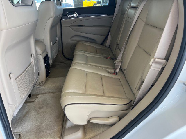 Used 2018 Jeep Grand Cherokee Overland RWD image 33