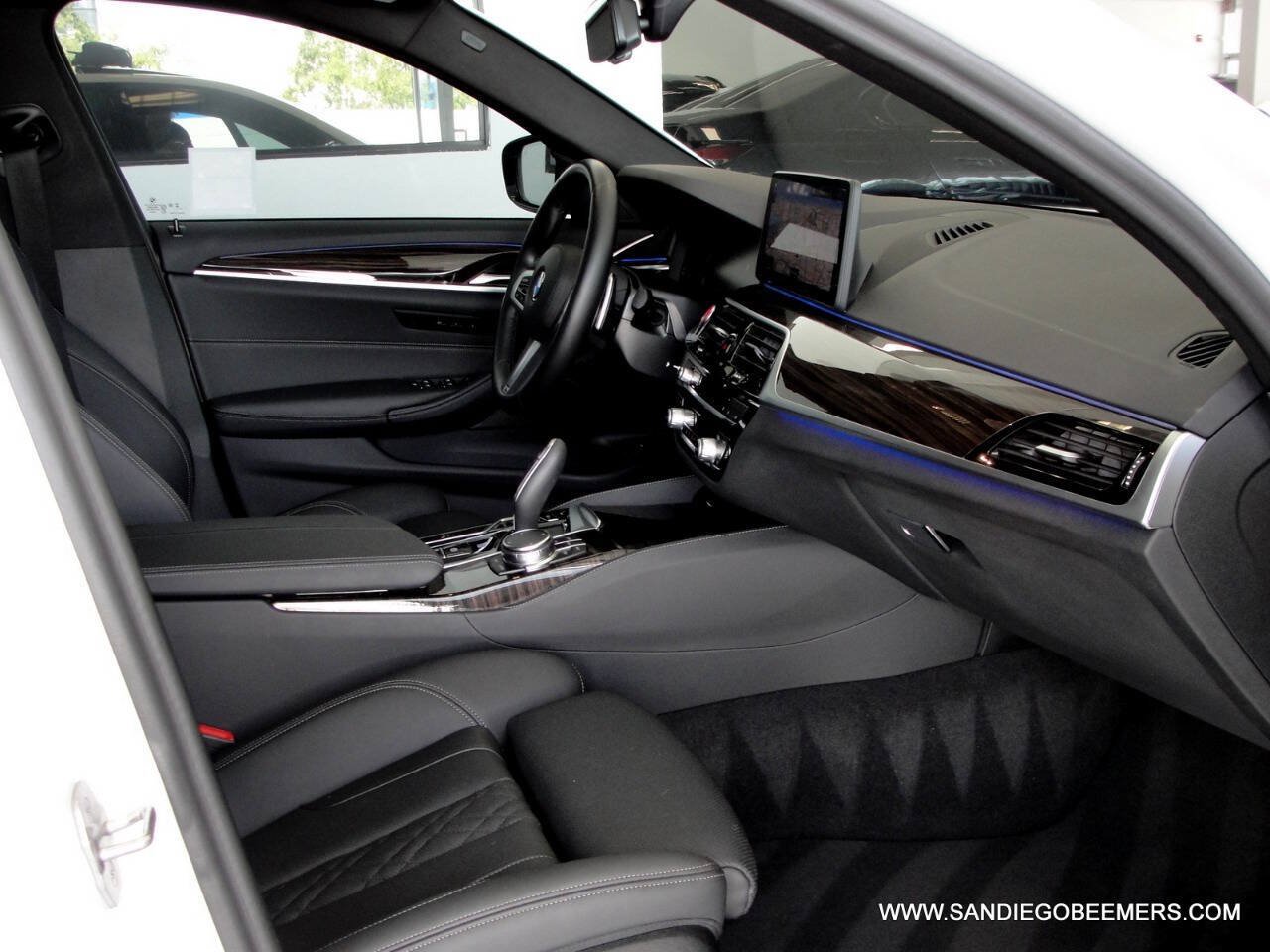 Used 2023 BMW 540i w/ M Sport Package RWD image 37