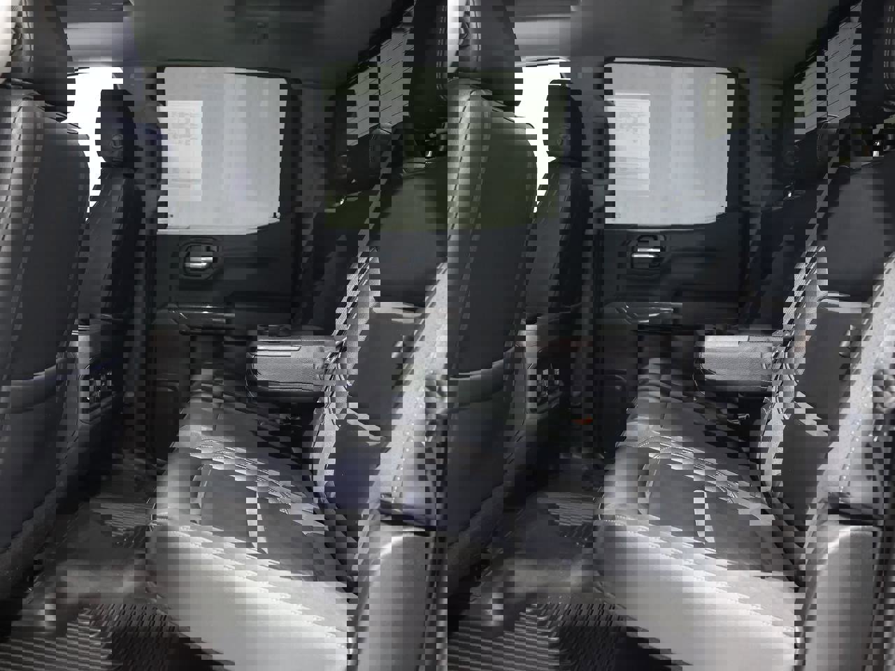 Used 2020 Chevrolet Silverado 1500 RST w/ All-Star Edition image 35