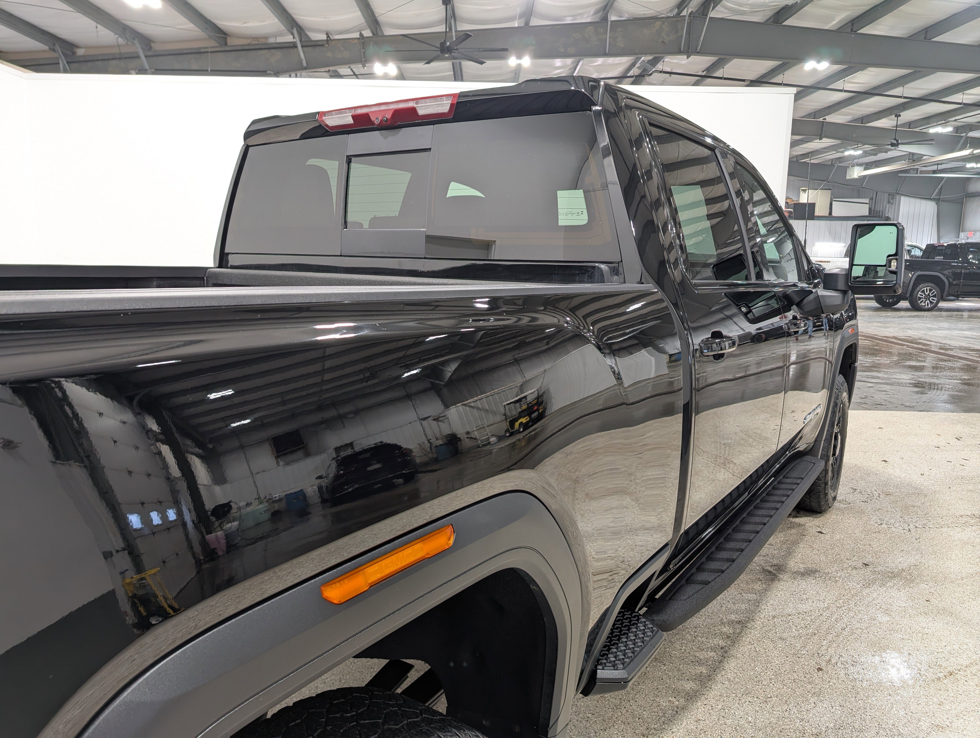Used 2025 GMC Sierra 3500 AT4 w/ AT4 Premium Plus Package image 3
