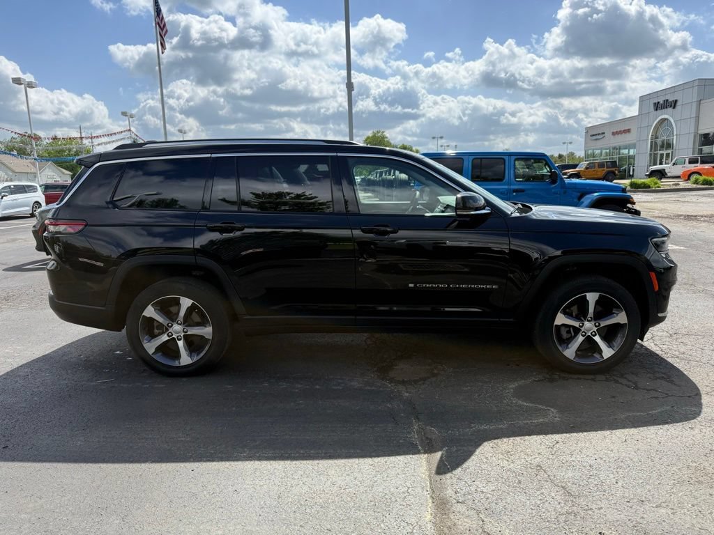 Certified 2023 Jeep Grand Cherokee L Limited AWD/4WD image 8