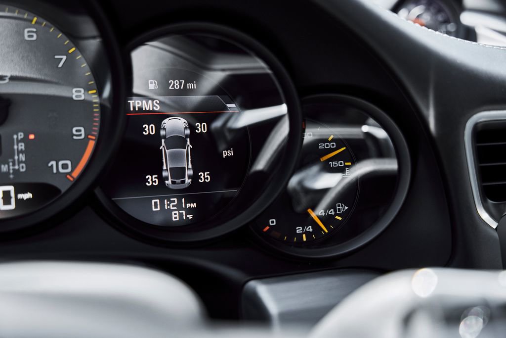 Used 2018 Porsche 911 GT3 RWD image 55