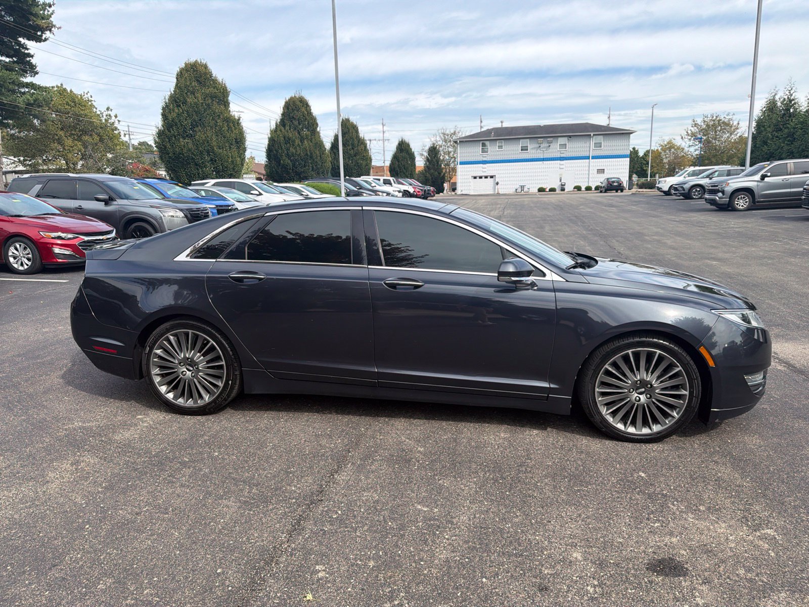 Used 2013 Lincoln MKZ FWD image 6