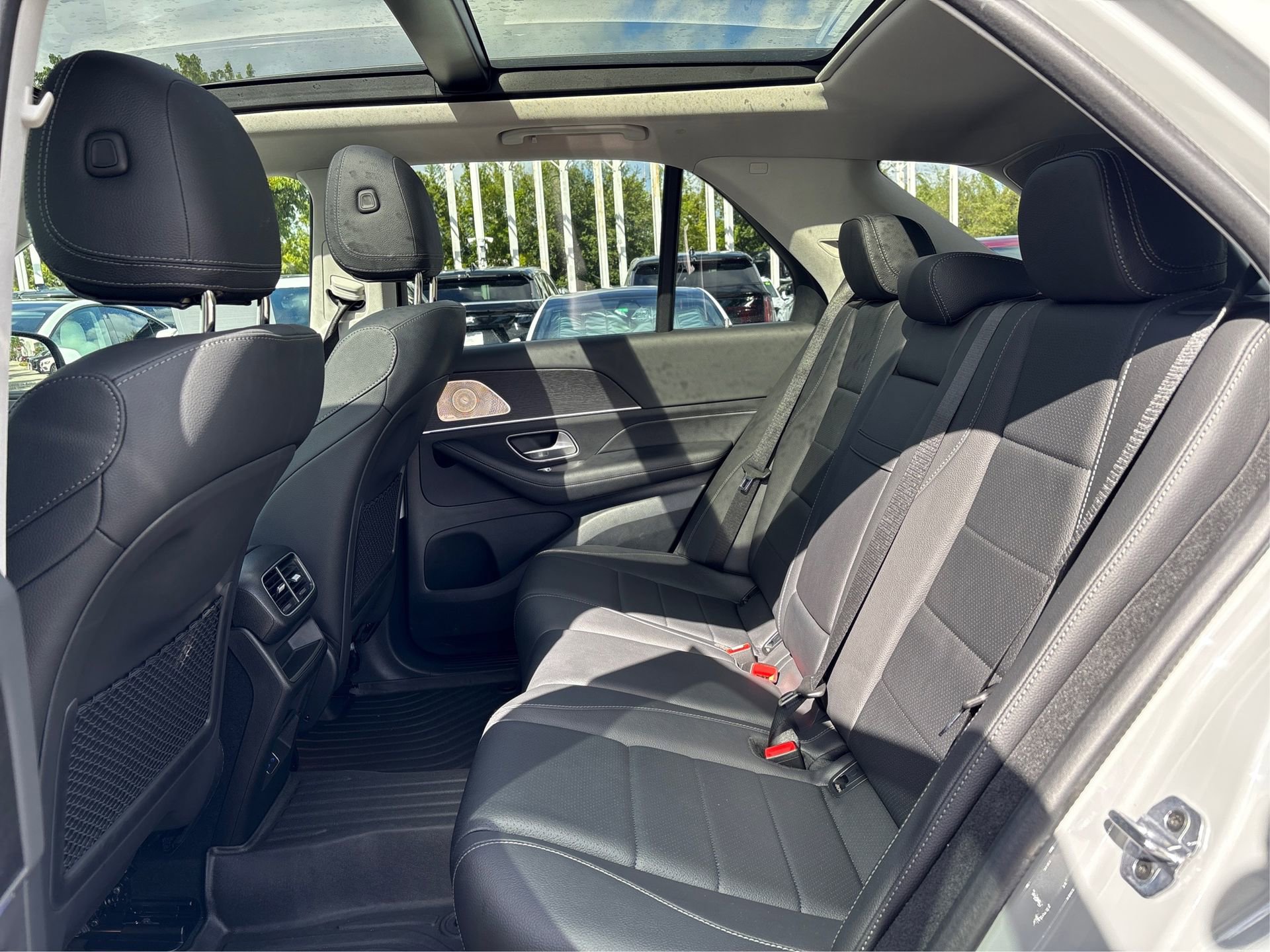 Used 2025 Mercedes-Benz GLE 350 4MATIC image 10