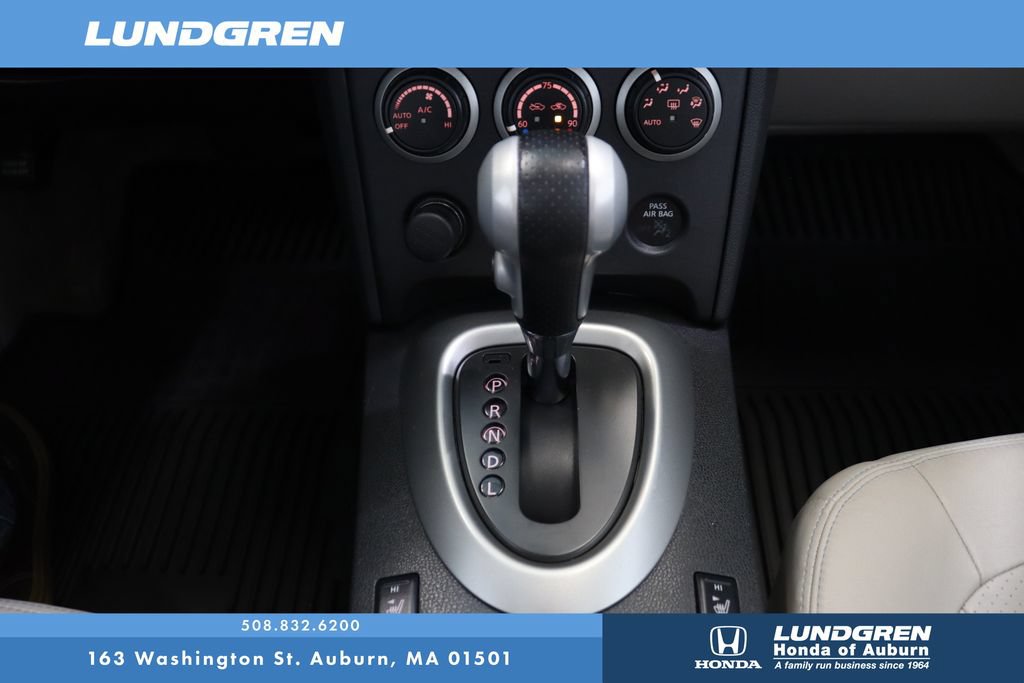 Used 2012 Nissan Rogue SL AWD/4WD image 24