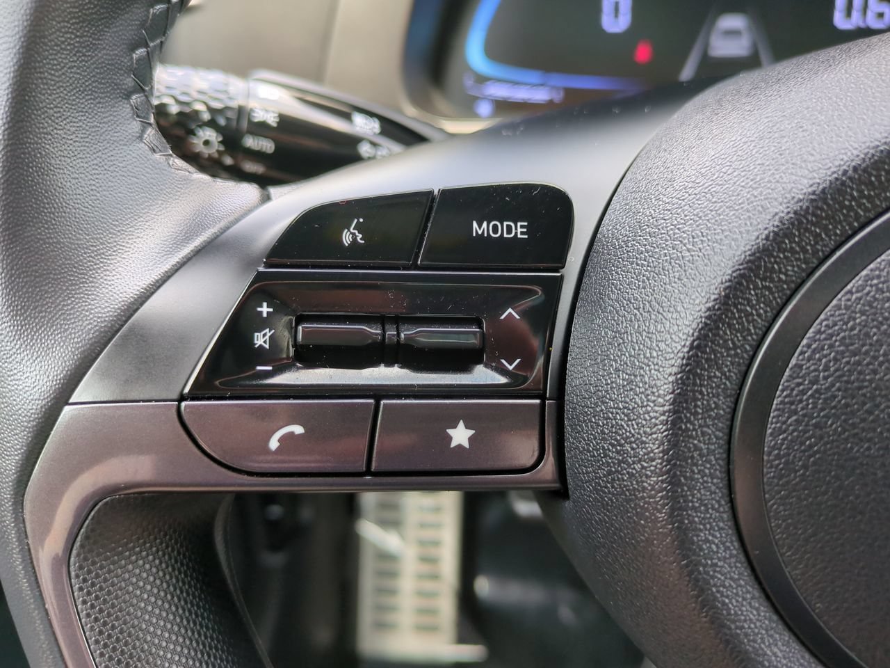 Used 2026 Hyundai Elantra Sport FWD image 22