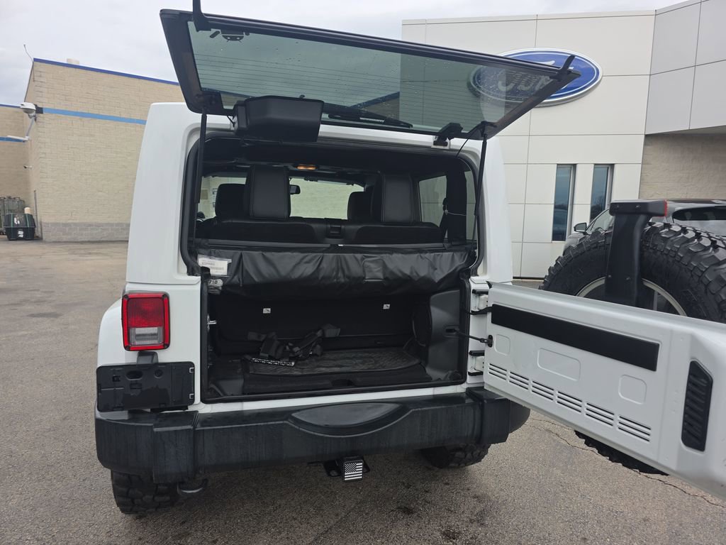 Used 2014 Jeep Wrangler Rubicon w/ Dual Top Group image 11