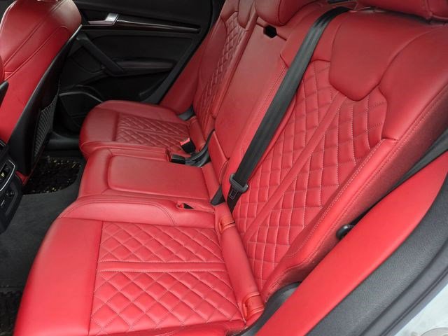 Used 2024 Audi SQ5 Premium Plus w/ Premium Plus Package image 9