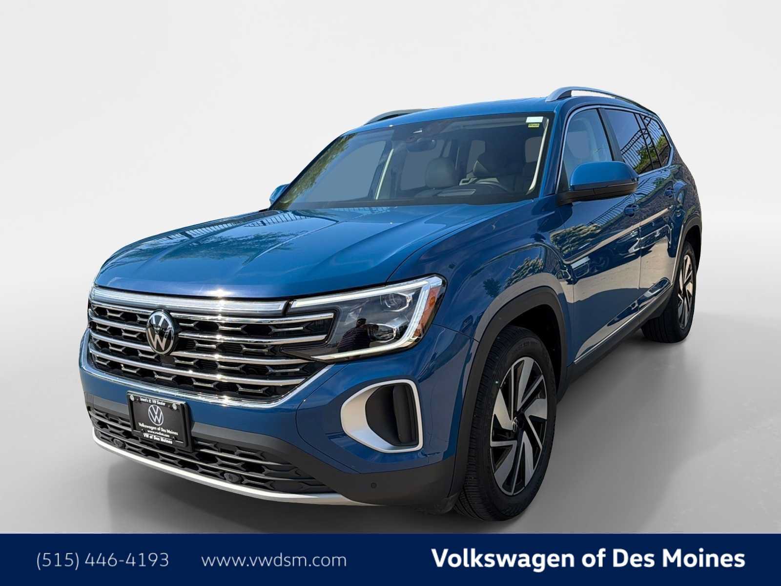 Used 2025 Volkswagen Atlas SEL AWD/4WD image 1