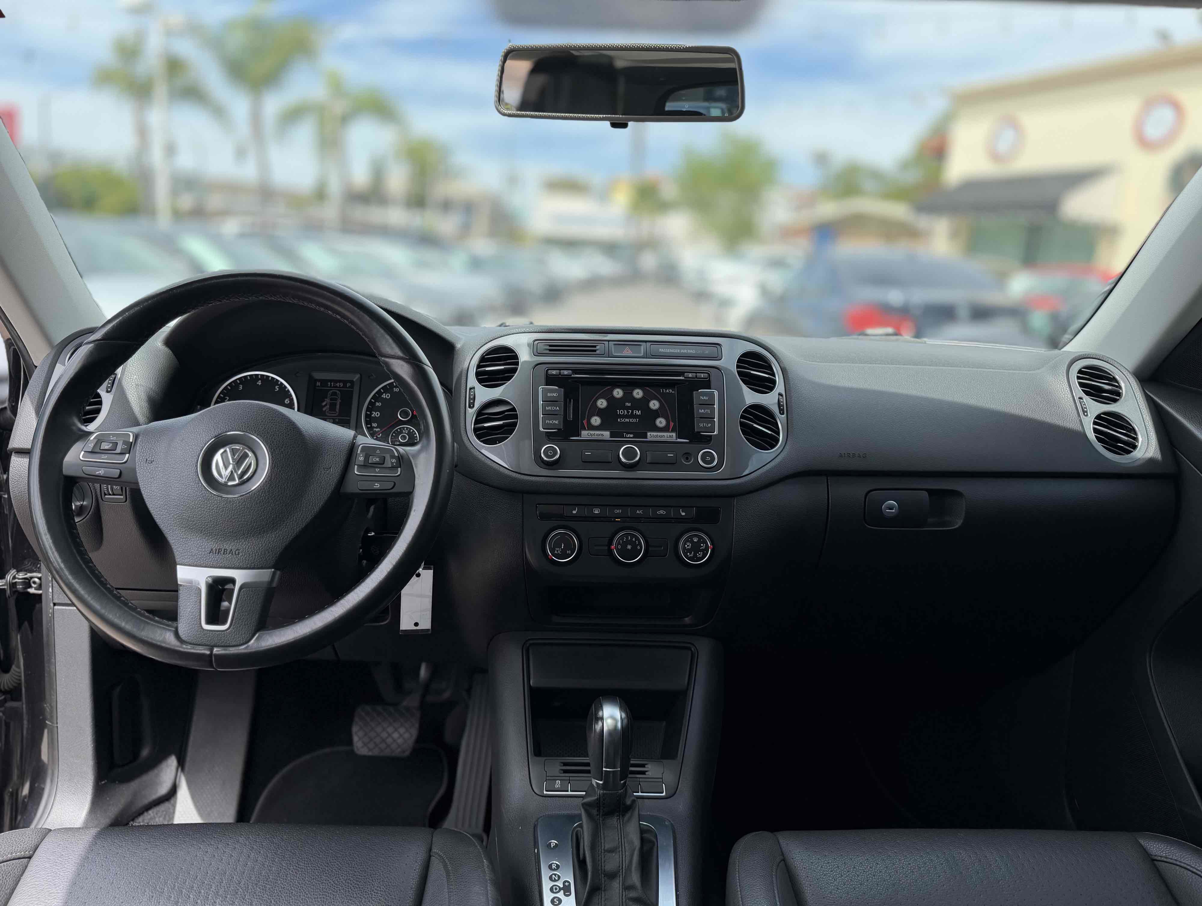 Used 2013 Volkswagen Tiguan SE FWD image 26