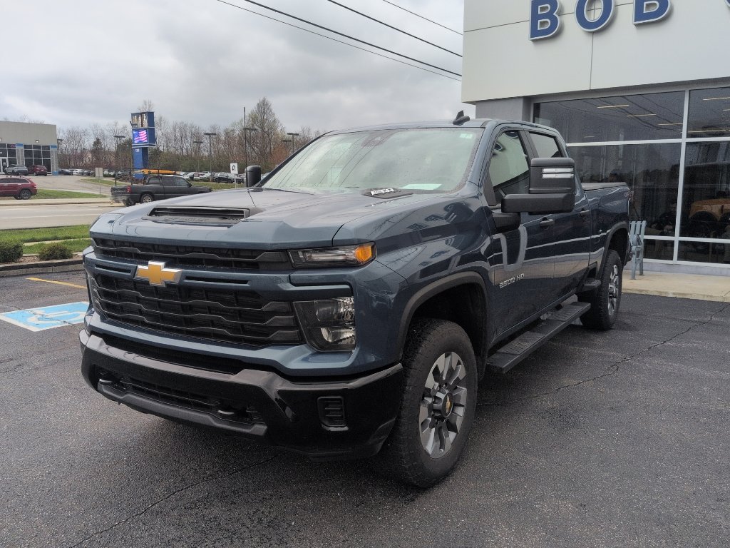 Used 2025 Chevrolet Silverado 2500 Custom w/ Custom Convenience Package