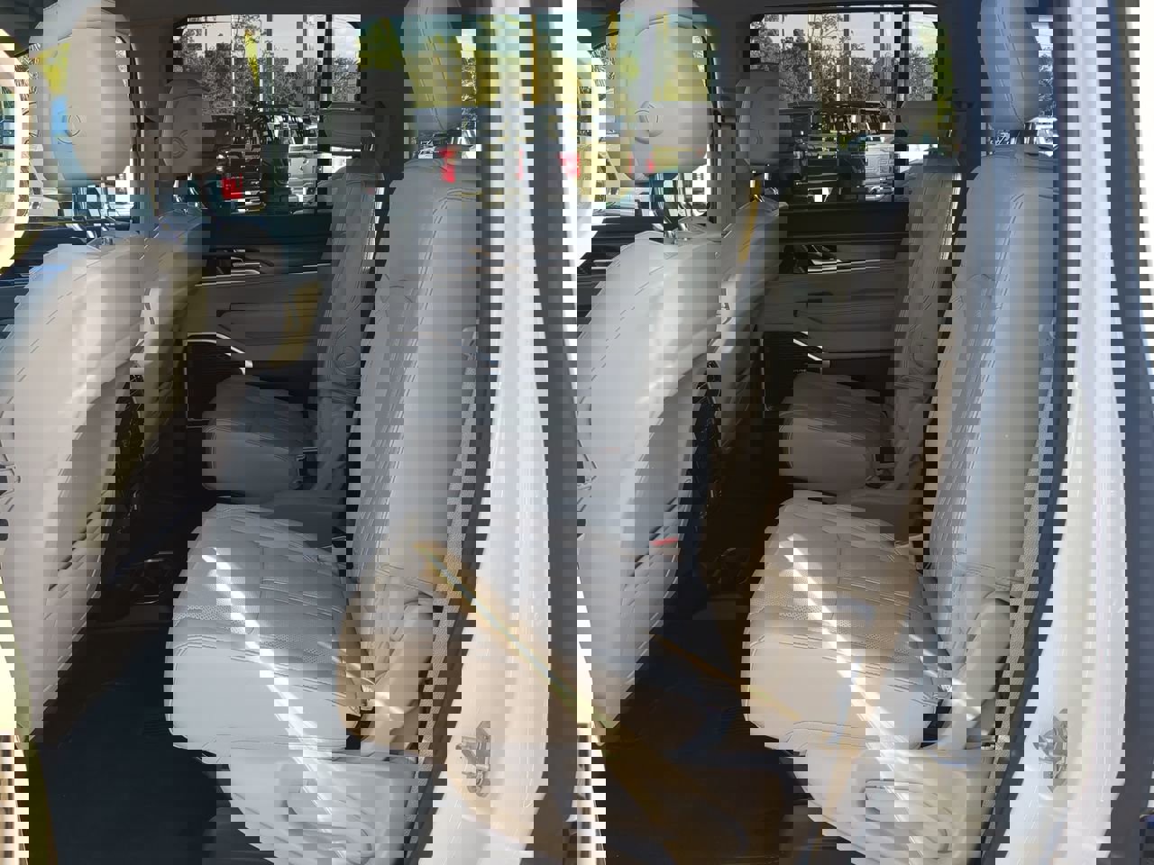 Used 2024 Jeep Wagoneer Series III image 14