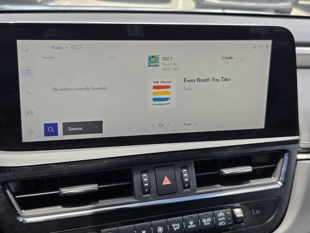 Used 2024 Lexus ES 300h F Sport FWD image 19