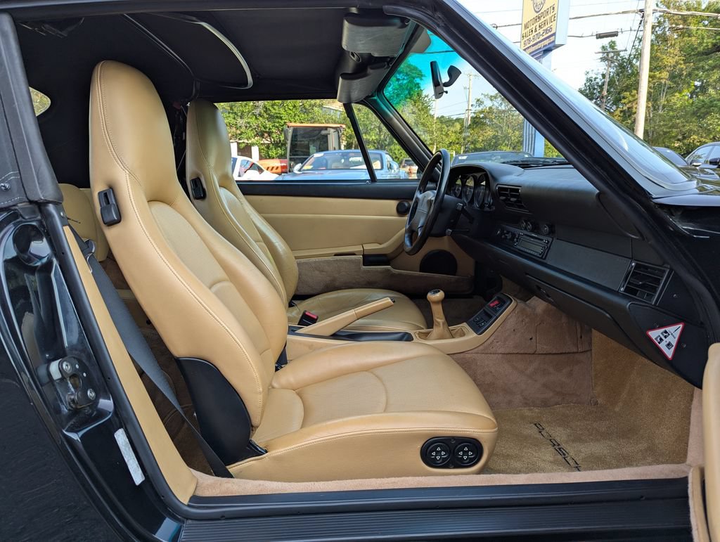 Used 1997 Porsche 911 Carrera RWD image 29