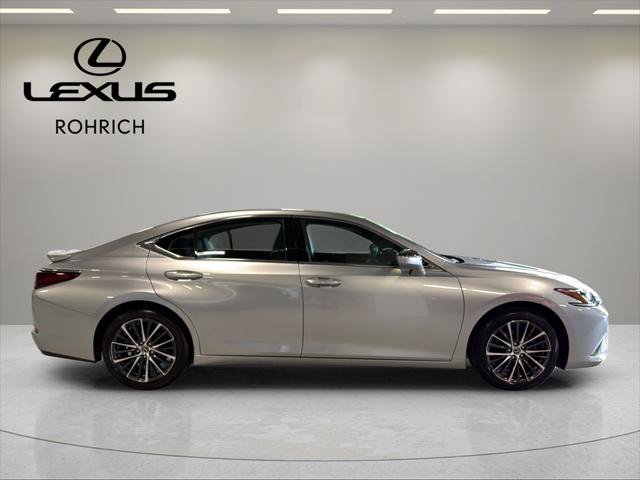 Certified 2023 Lexus ES 350 w/ Premium Package FWD image 5