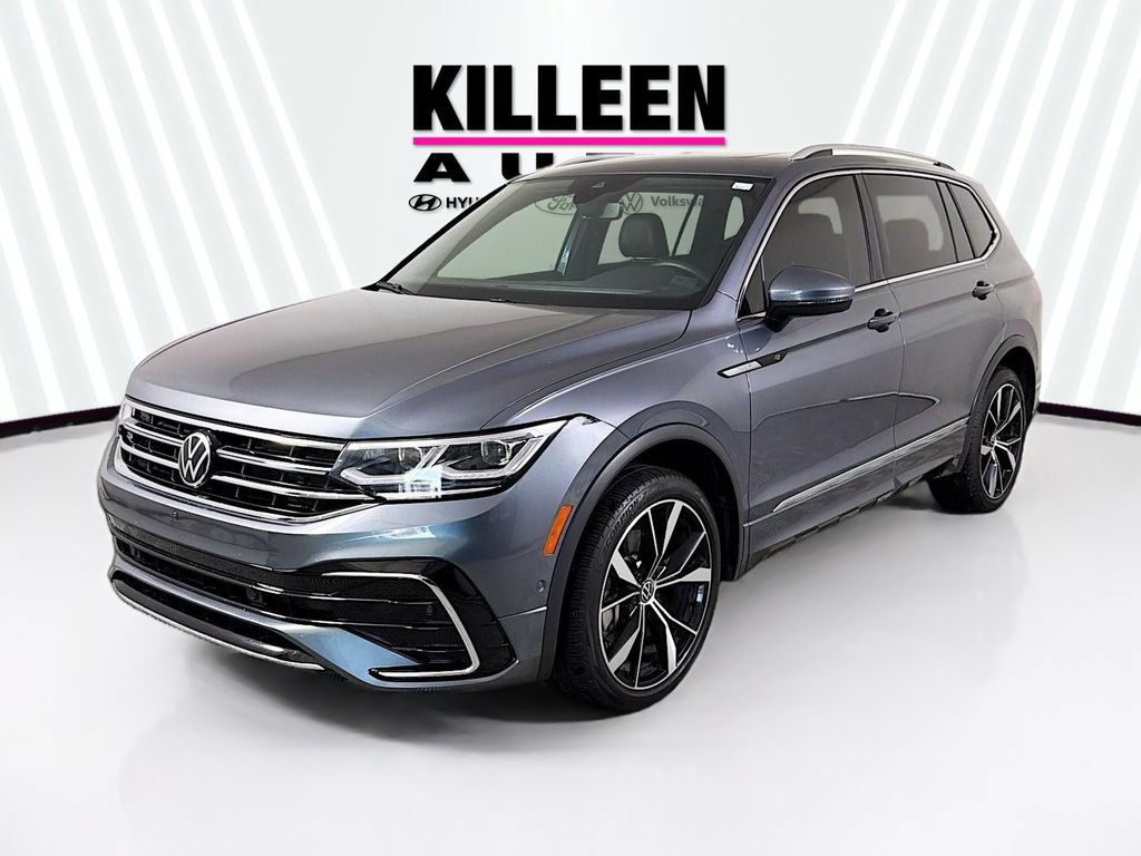 Used 2024 Volkswagen Tiguan SEL R-Line AWD/4WD image 3