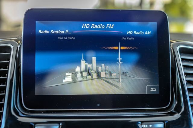 Used 2017 Mercedes-Benz GLS 450 4MATIC image 21