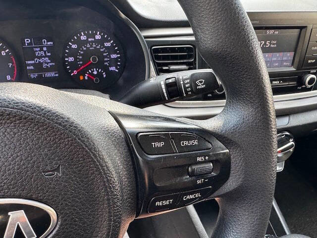 Used 2018 Kia Rio S image 35