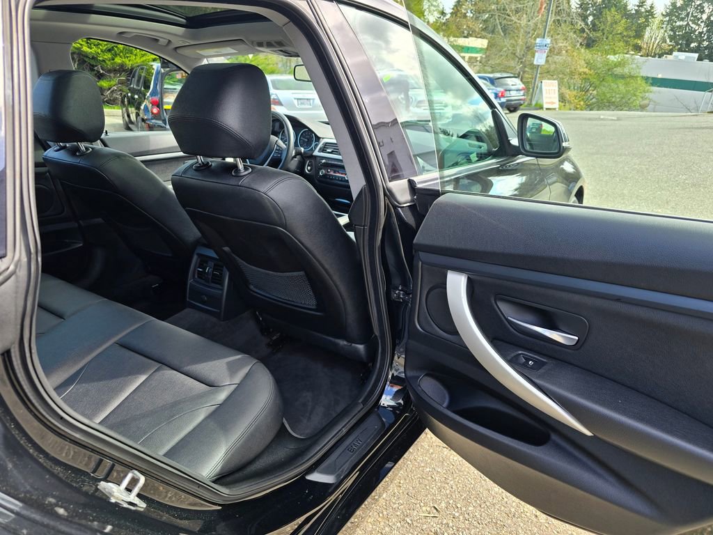 Used 2014 BMW 328i Gran Turismo xDrive image 14