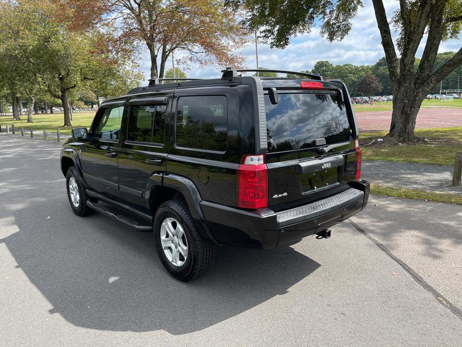 Used 2007 Jeep Commander Sport image 7
