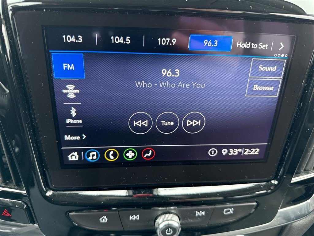 Used 2020 Chevrolet Traverse LT image 16