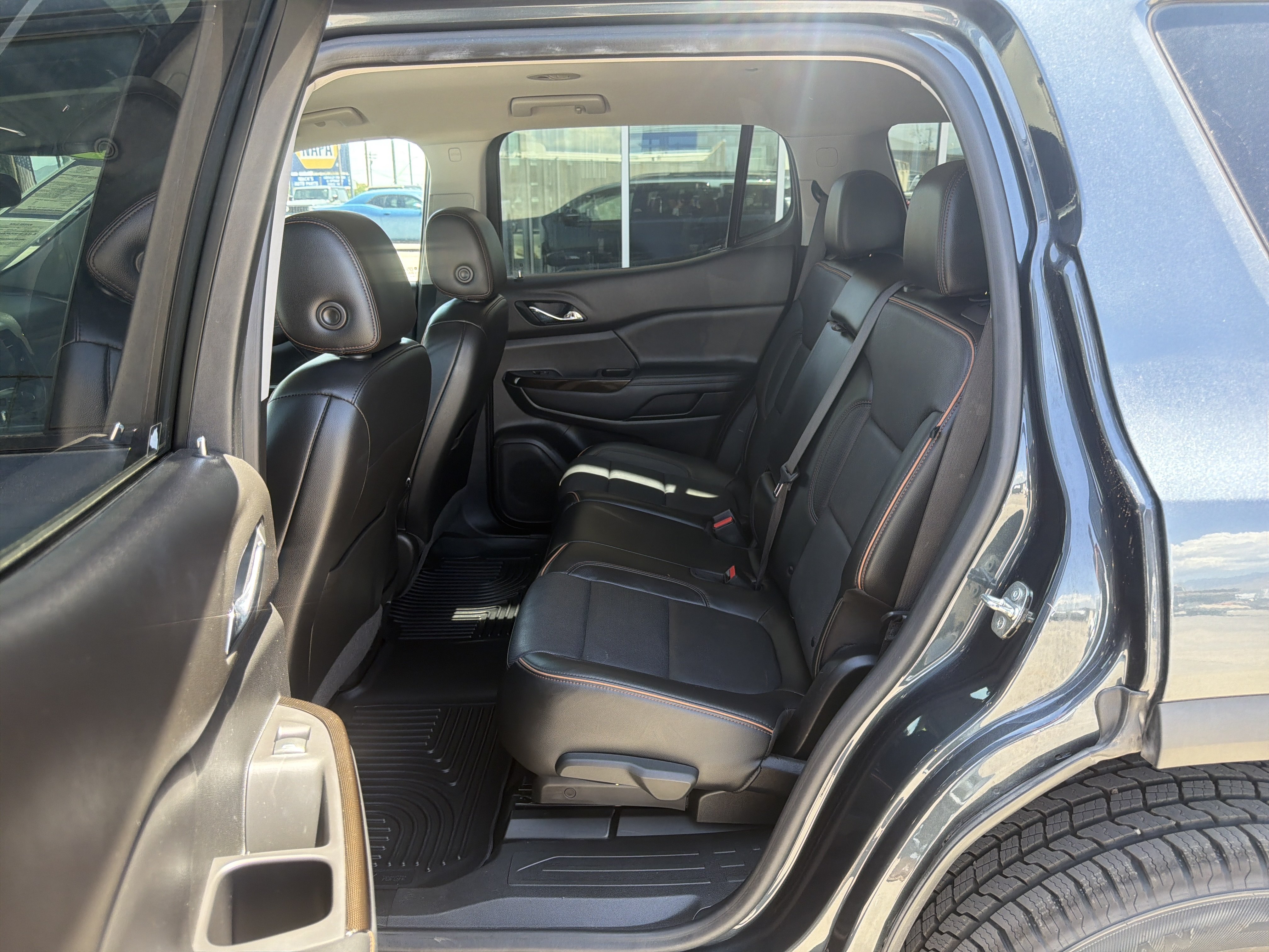 Used 2020 GMC Acadia AT4 w/ Driver Alert Package II AWD/4WD image 9