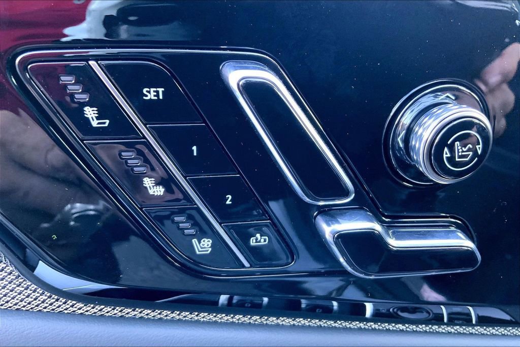 New 2026 Cadillac Optiq Sport 2 image 18