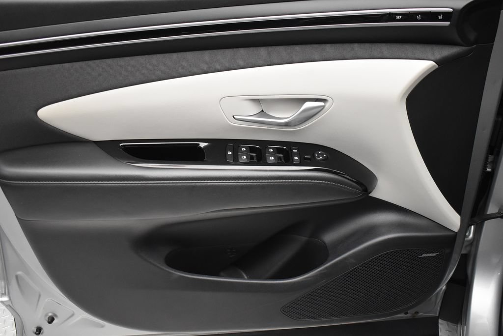 Used 2023 Hyundai Tucson Limited AWD/4WD image 9