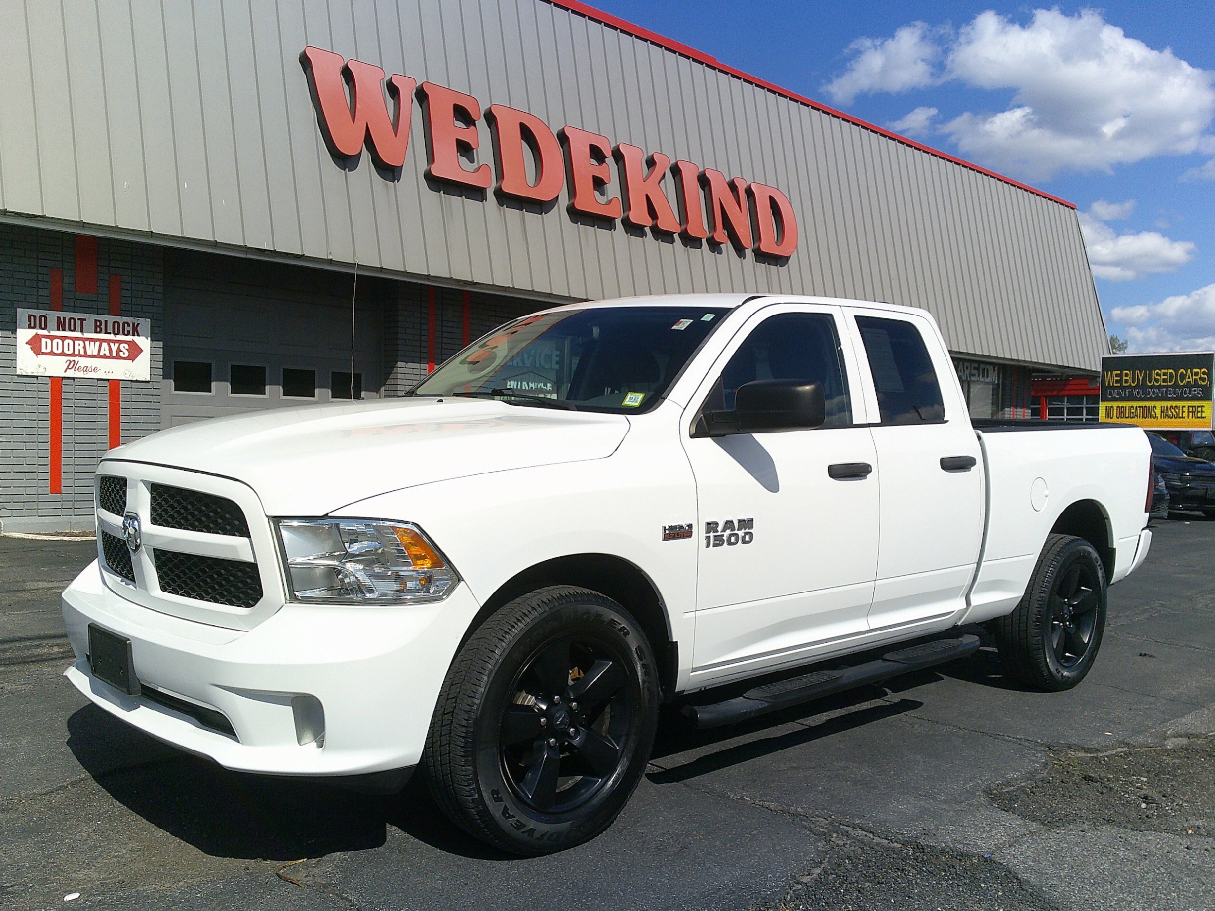 Used 2016 RAM 1500 Express AWD/4WD image 1