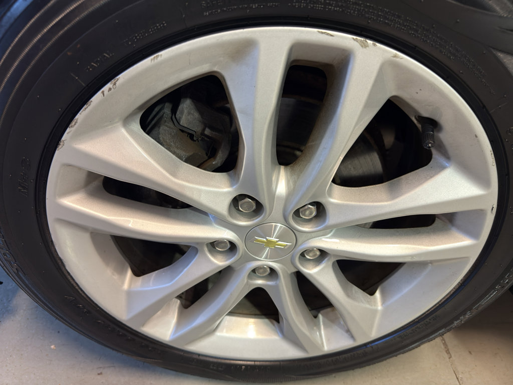 Used 2016 Chevrolet Malibu LT image 30