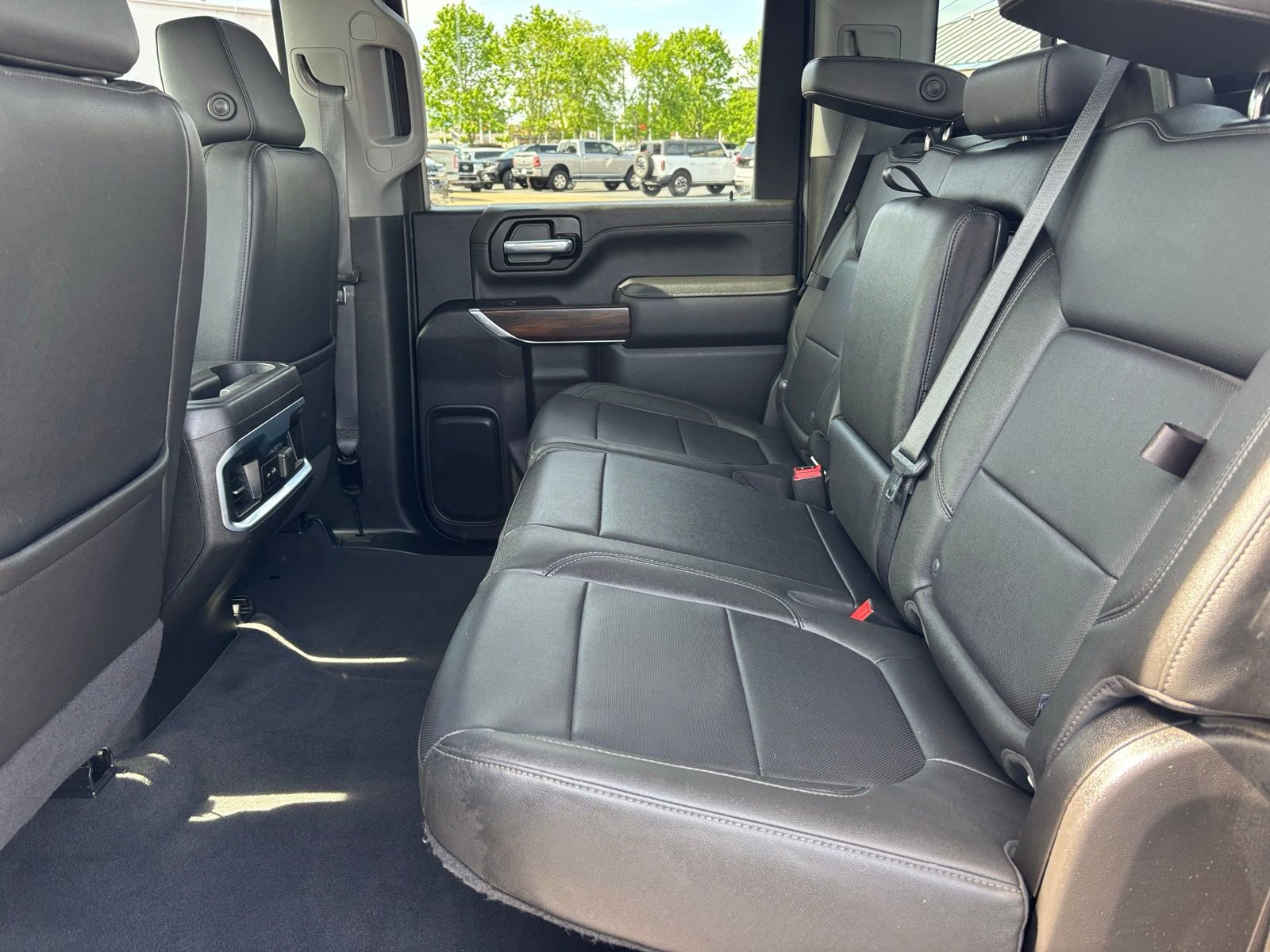 Used 2022 GMC Sierra 2500 SLT w/ SLT Convenience Package AWD/4WD image 23